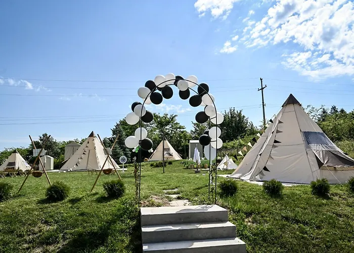 Luxusní stan Smart Glamp Bukovik