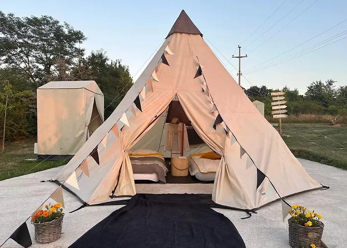 Luxusní stan Smart Glamp *